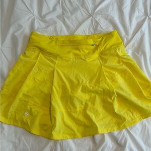 Lululemon long pace rival